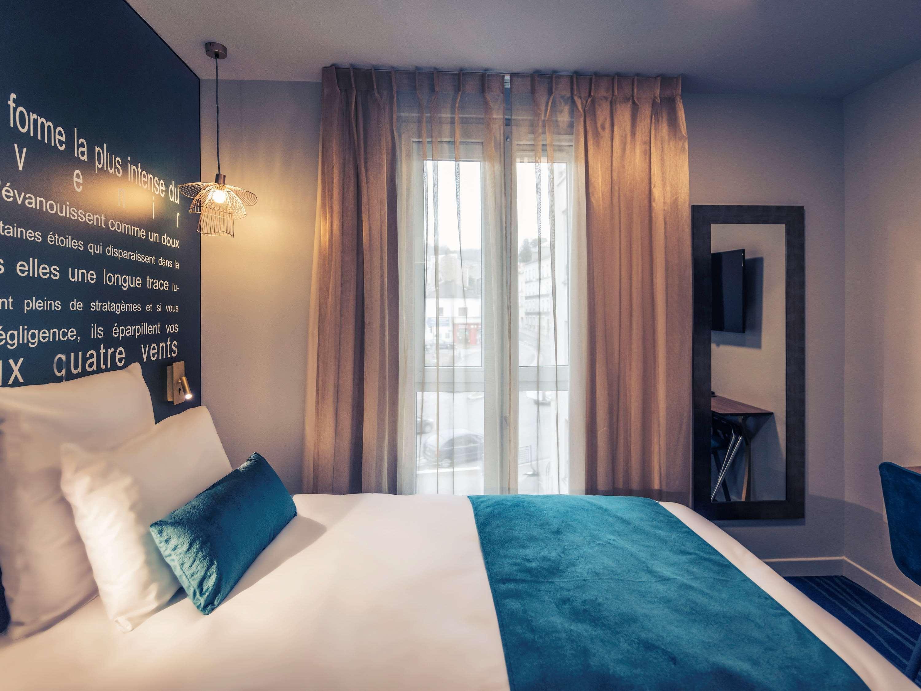 Hotel Mercure Paris Suresnes Longchamp Екстериор снимка