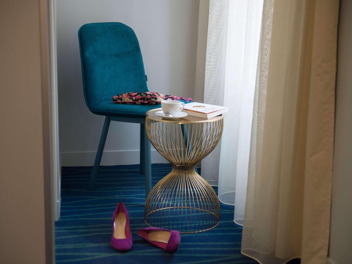 Hotel Mercure Paris Suresnes Longchamp Екстериор снимка
