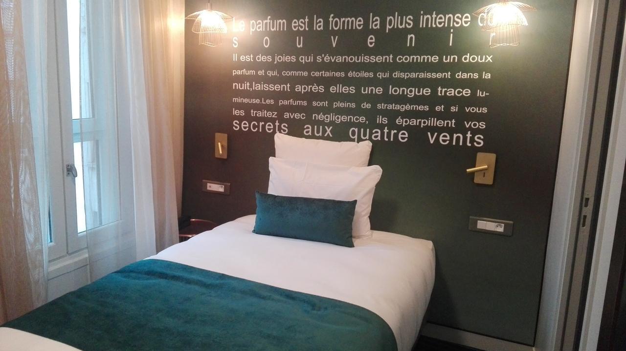 Hotel Mercure Paris Suresnes Longchamp Екстериор снимка